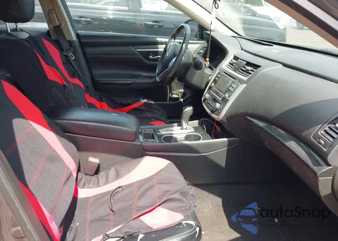 2017 Nissan Altima 2.5/2.5 S/2.5 Sl/2.5 Sr/2.5 Sv из США, поврежденный, VIN 1N4AL3AP8HC113493